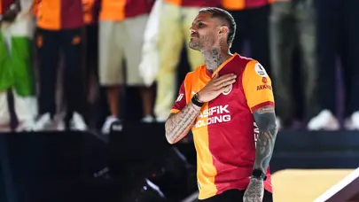 Galatasaray'da Icardi ayrılığı böyle gerçekleşti: 22.49'daki vedanın perde arkası Galatasaray'da Icardi ayrılığı böyle gerçekleşti: 22.49'daki vedanın perde arkası