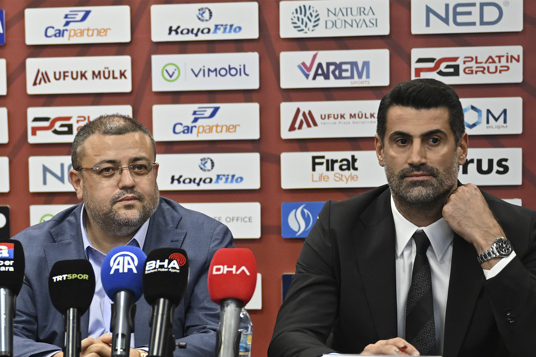 Gençlerbirliği Başkanı Kaya'dan Sansasyonel Açıklama: "Bizim Takım Sola Yatıktı, Sağa Cenk Tosun'u Takviye Ediyoruz!"
