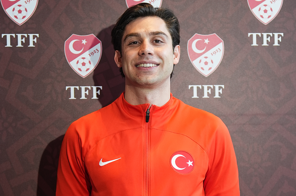 Mourinho'nun Övgüsüne Aylar Sonra Cevap! Hakem Mehmet Türkmen: 'Acaba Ben Miydim O Muhteşem Hakem?'