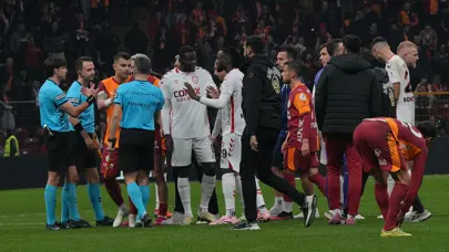 Samsunspor'dan Mehmet Türkmen paylaşımı: Galatasaray maçı sonrası tepki sürüyor