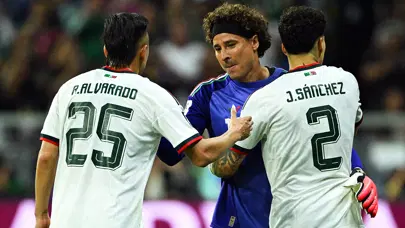 Meksika, Dünya Kupası'nda ilki başardı! Ochoa rekoru kırdı