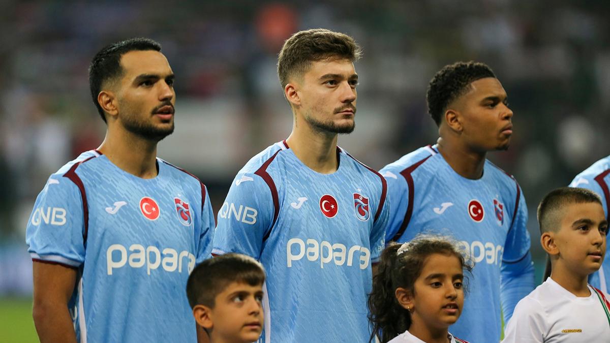 Trabzonspor'a yeni transferinden şok! İlk yarıda sakatlanarak oyundan çıktı