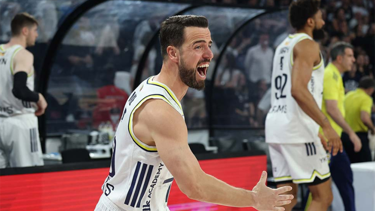 Melih Mahmutoğlu 1 yıl daha Fenerbahçe'de