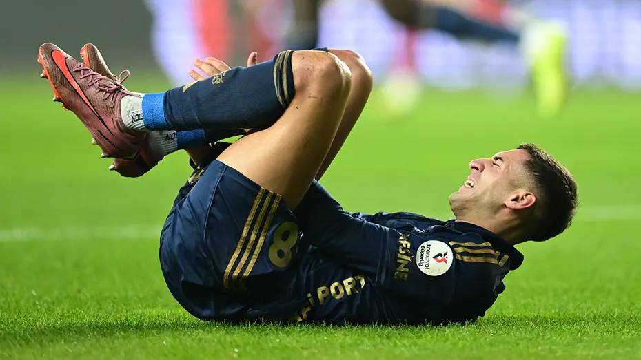 Trio ekibi, Fenerbahçe maçı sonrası hakemi topa tuttu: "Açık, bariz, net, tartışmasız penaltı" - 2