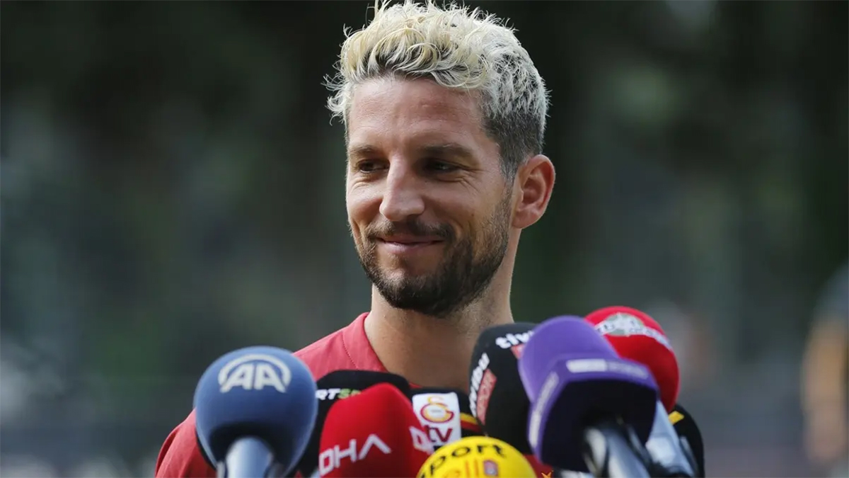 Mertens yardımcı antrenörlüğe