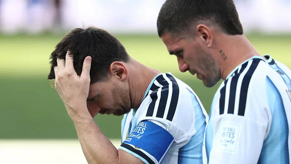 Tribünlere dönen Messi hüngür hüngür ağladı! O anlar tüm dünyada milyonlarca kez izlendi - 9