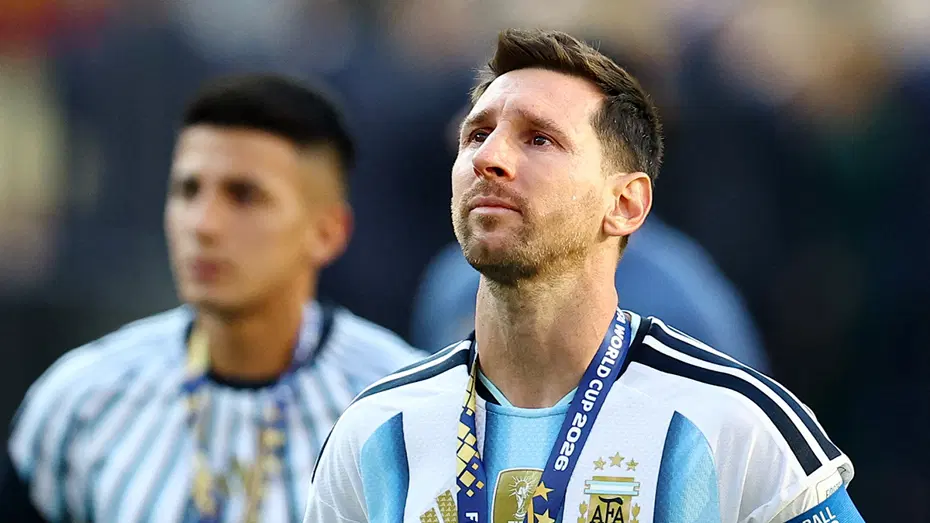 Tribünlere dönen Messi hüngür hüngür ağladı! O anlar tüm dünyada milyonlarca kez izlendi - 6