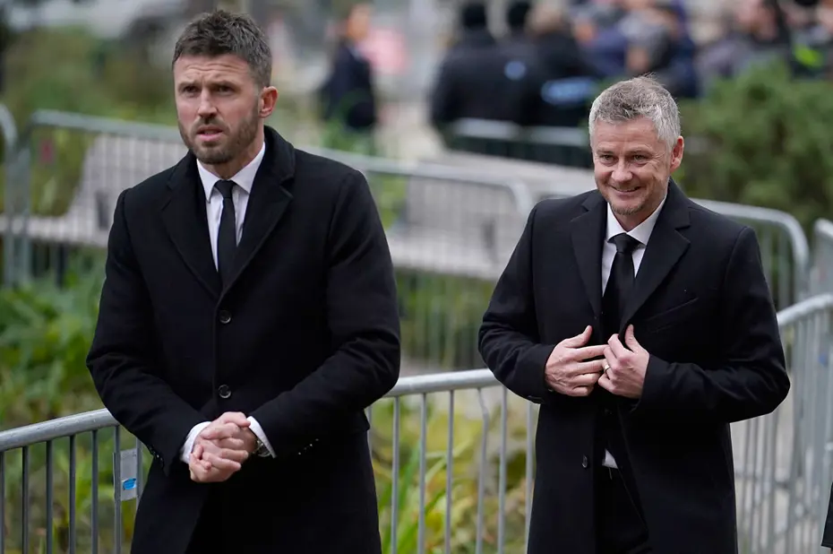 Teknik direktör değişikliği yolda: Mourinho ve Solskjaer'in eski yardımcısı geliyor - 5