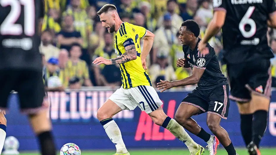 "Bazı oyuncular için tehlike sinyalleri" | Spor yazarları Fenerbahçe için ne dedi? - 6