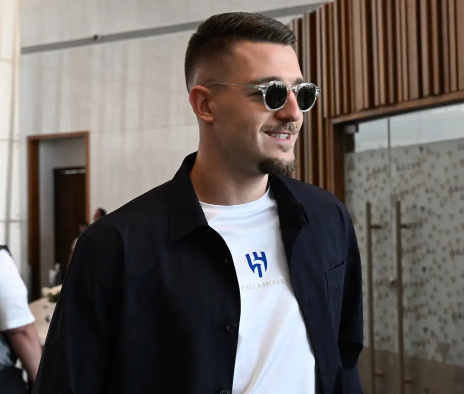 Menajerini herkes çok yakından tanıyor: Fenerbahçe'den 10 milyon euroluk teklif, Al Hilal ile görüşmeler başladı - 2