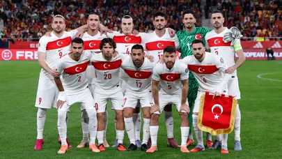 Beşiktaş'tan transferde çifte bomba: Kötü gidişata milli yıldızlarla "Dur" denilecek