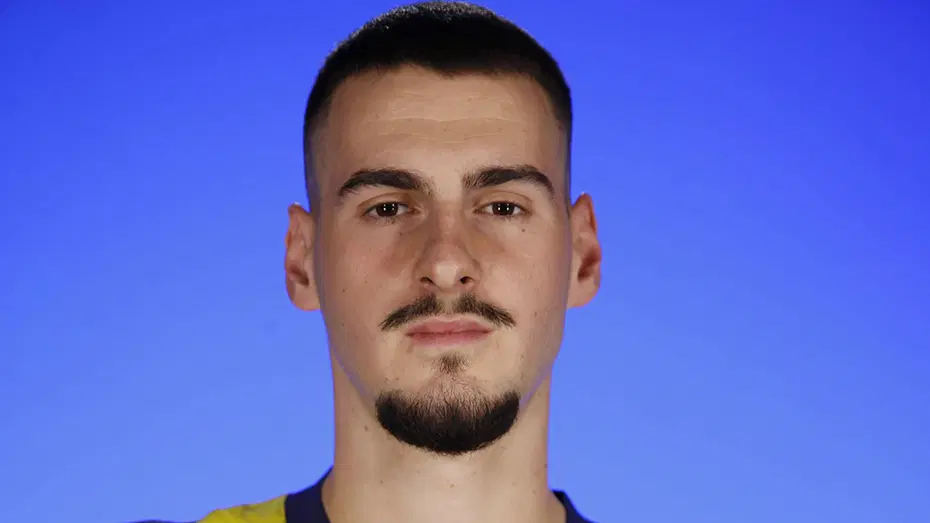 Herkes "Kesin gidecek" diyordu, İsmail Kartal'ın gözüne girdi! Fenerbahçe'de bomba karar - 3 Herkes "Kesin gidecek" diyordu, İsmail Kartal'ın gözüne girdi! Fenerbahçe'de bomba karar - 3