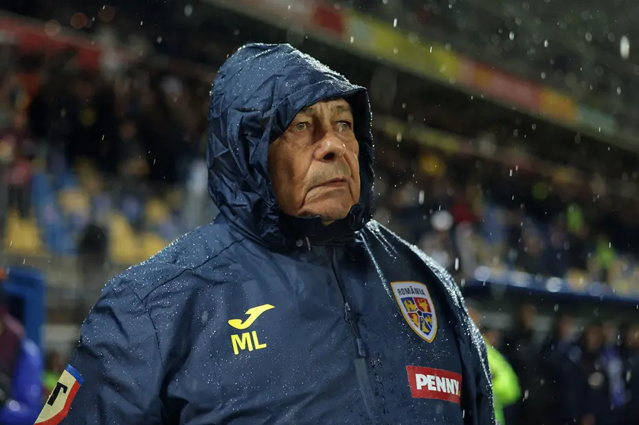 Türkiye - Romanya eşleşmesi sonrası Lucescu'dan ilk sözler: "Kışkırtıcı bir atmosfer olacak" - 4 Türkiye - Romanya eşleşmesi sonrası Lucescu'dan ilk sözler: "Kışkırtıcı bir atmosfer olacak" - 4