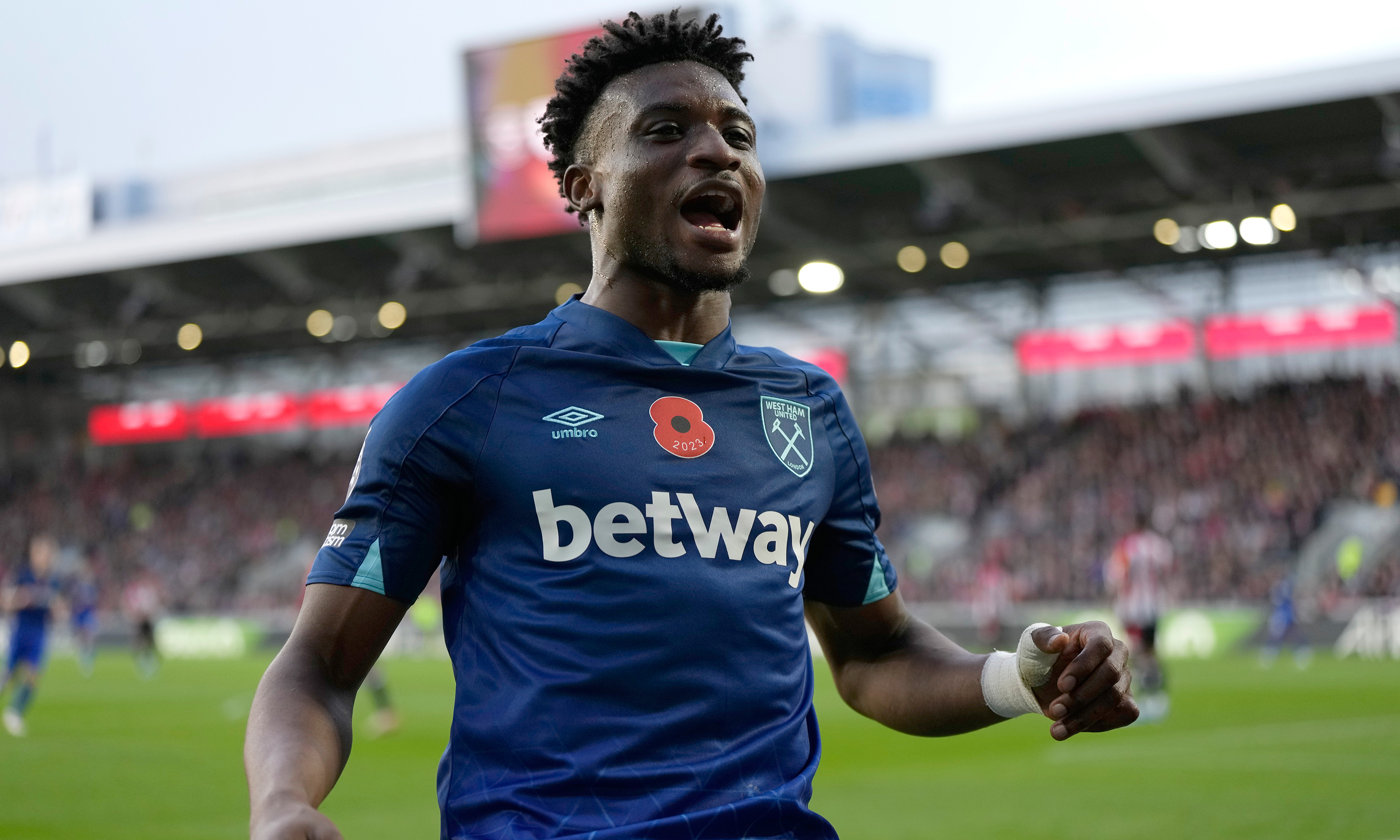 Transfer döneminin hızlısı Tottenham bir ismi daha kadrosuna kattı