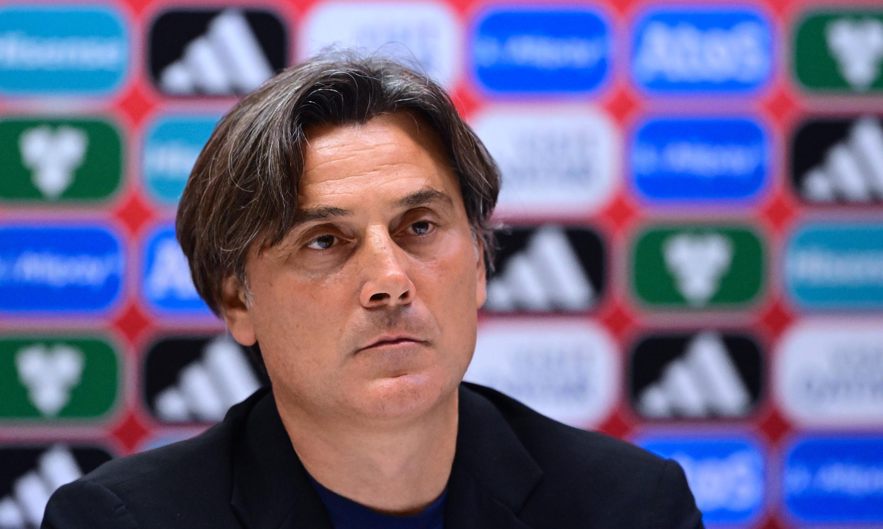Montella'dan Milli Takım Ailesi Uyarısı: "Transfer Mi? Bizde Anca Ayran Yok Diye Kavga Çıkar!"