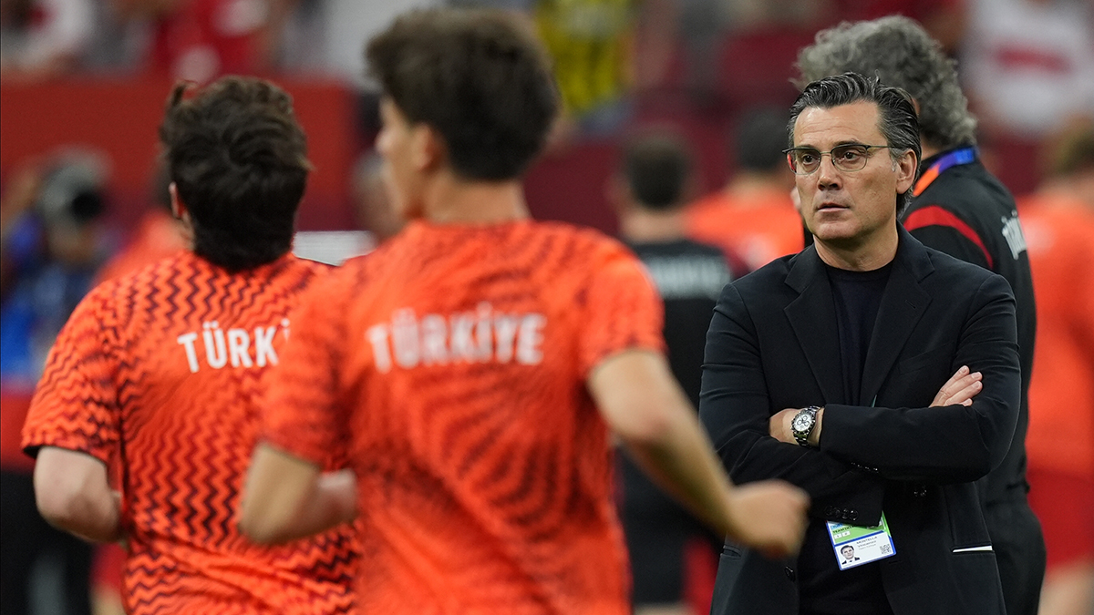 Montella idman sırasında 2 futbolcuyla özel görüştü
