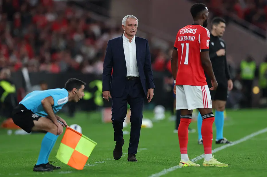 Jose Mourinho'dan Fenerbahçe itirafı: "Bunu beklemiyordum" - 2 Jose Mourinho'dan Fenerbahçe itirafı: "Bunu beklemiyordum" - 2