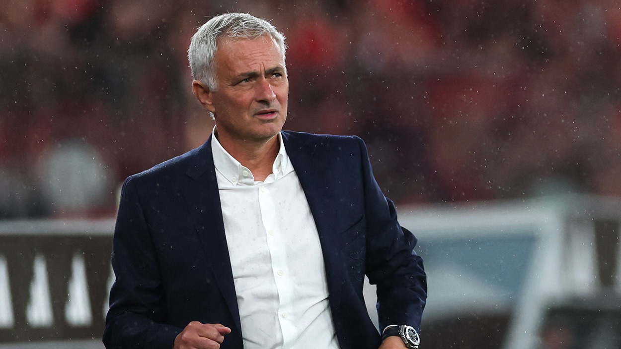 Futbolcu Değil, Terzi: 1 Santim Yüzünden Gol Gitti, Mourinho Çıldırdı!
