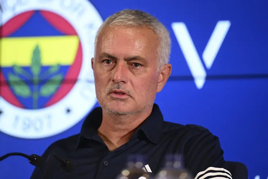 FLAŞ! Jose Mourinho'dan Benfica maçı öncesi Kerem Aktürkoğlu açıklaması: "Böyle bir ihtimal var" - 8