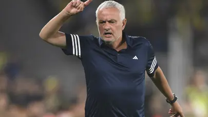 Jose Mourinho bombası: Benfica'ya elenirse yeni takımını duyurdular | Transfer hattı