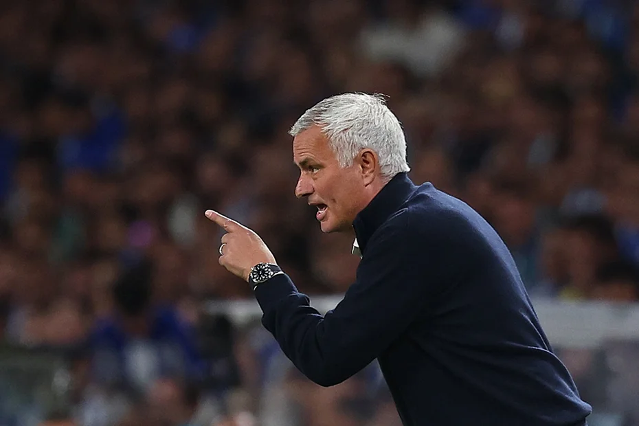 Mourinho, Porto-Benfica derbisi sonrası gündeme oturdu: 10 maçlık listenin yarısı Fenerbahçe - 1 Mourinho, Porto-Benfica derbisi sonrası gündeme oturdu: 10 maçlık listenin yarısı Fenerbahçe - 1