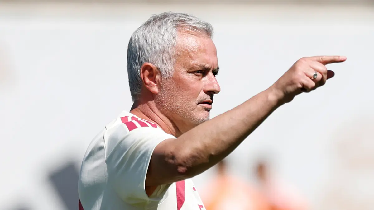 Fenerbahçe'de transfer gündemi: Mourinho oyuncusunu göndermeye hazır