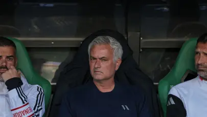 Mourinho daha gitmeden yerine gelecek isim belli oldu! Sözleşme detaylarına kadar yazdılar Mourinho daha gitmeden yerine gelecek isim belli oldu! Sözleşme detaylarına kadar yazdılar