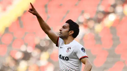 Süper Lig'de 5 yıldır kırılamayan rekor Muhammet Demir'e ait Süper Lig'de 5 yıldır kırılamayan rekor Muhammet Demir'e ait