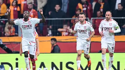 Samsunsporlu futbolculardan penaltı isyanı: "Diğer tarafa olsa verirlerdi"