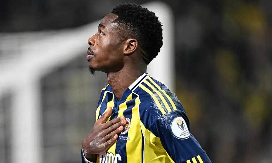 Musaba'nın maç sonu paylaşımı alev alev yaktı: Ferdi Kadıoğlu'nun tek emojili yorumuna bombardıman var - 3