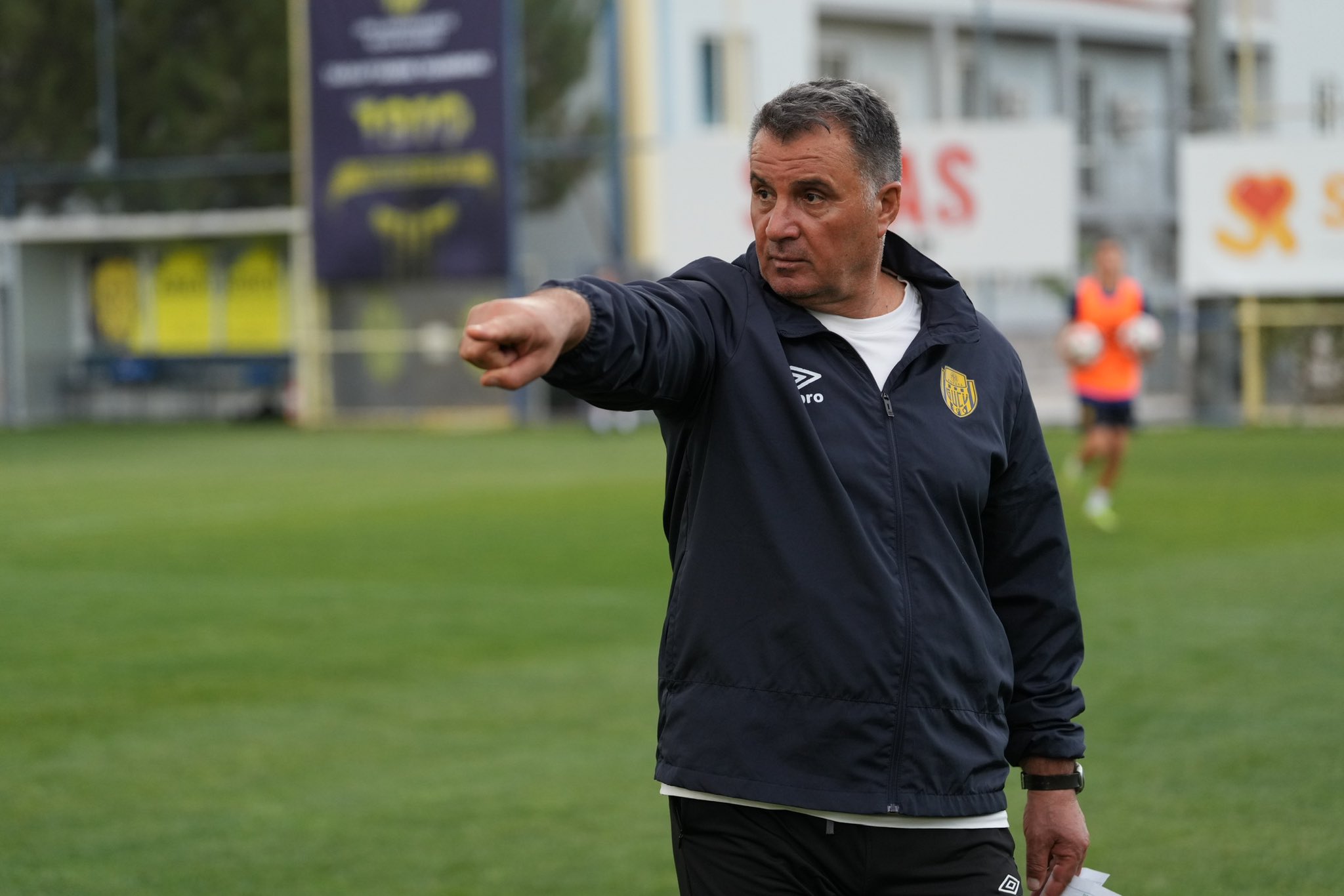 Ankaragücü'nde Mustafa Kaplan'a 'Tek Taraflı Teşekkür': Koltuğu Kırmızı Kart Gördü!