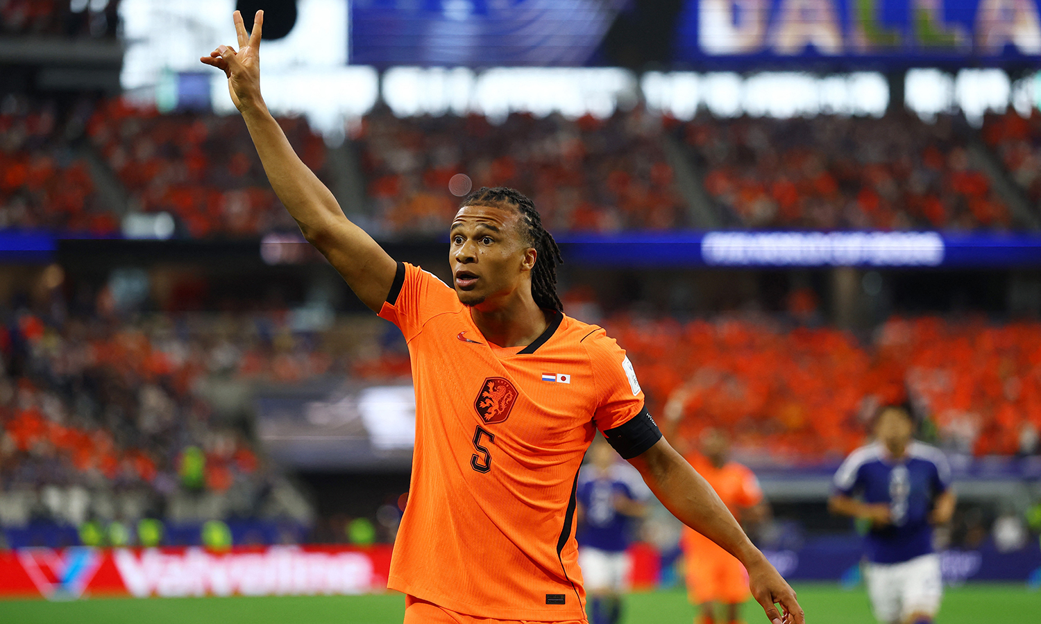 Fenerbahçe, Manchester City'den Nathan Ake'yi transfer etti
