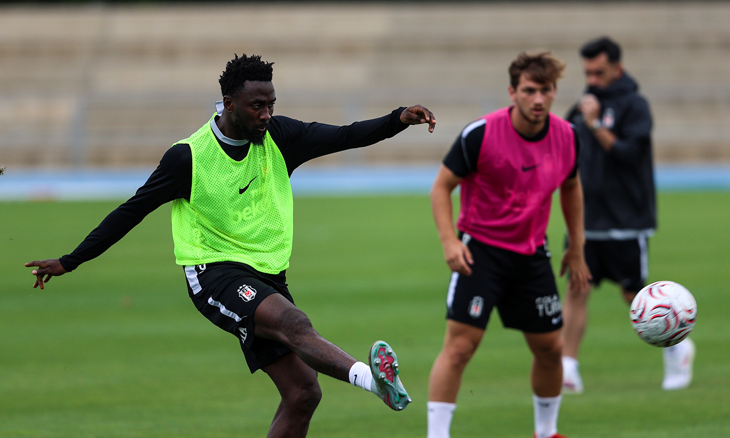 Midtjylland maçı öncesi Beşiktaş'a sakatlık şoku