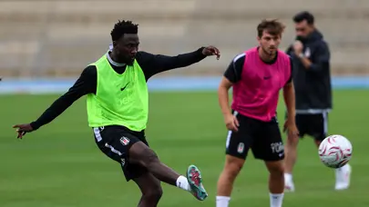 Midtjylland maçı öncesi Beşiktaş'a sakatlık şoku Midtjylland maçı öncesi Beşiktaş'a sakatlık şoku
