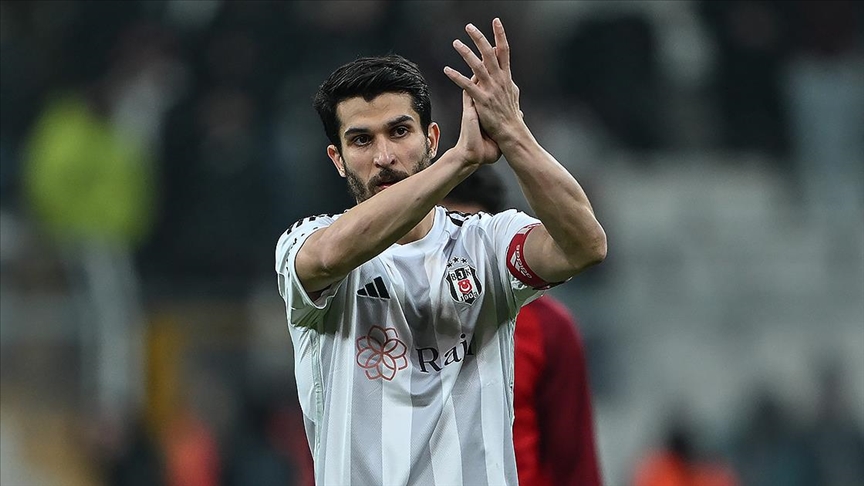 Beşiktaş, Necip Uysal için veda töreni düzenleyecekBeşiktaş, Necip Uysal için veda töreni düzenleyecek