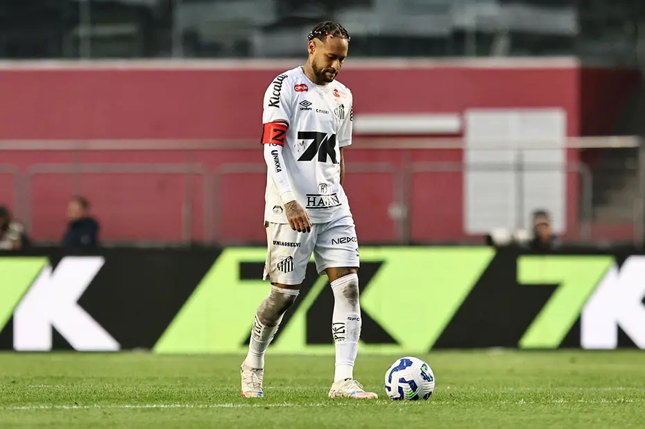 Dünyanın en fazla kazanan futbolcuları belli oldu: Ronaldo ve Messi arasında uçurum - 4