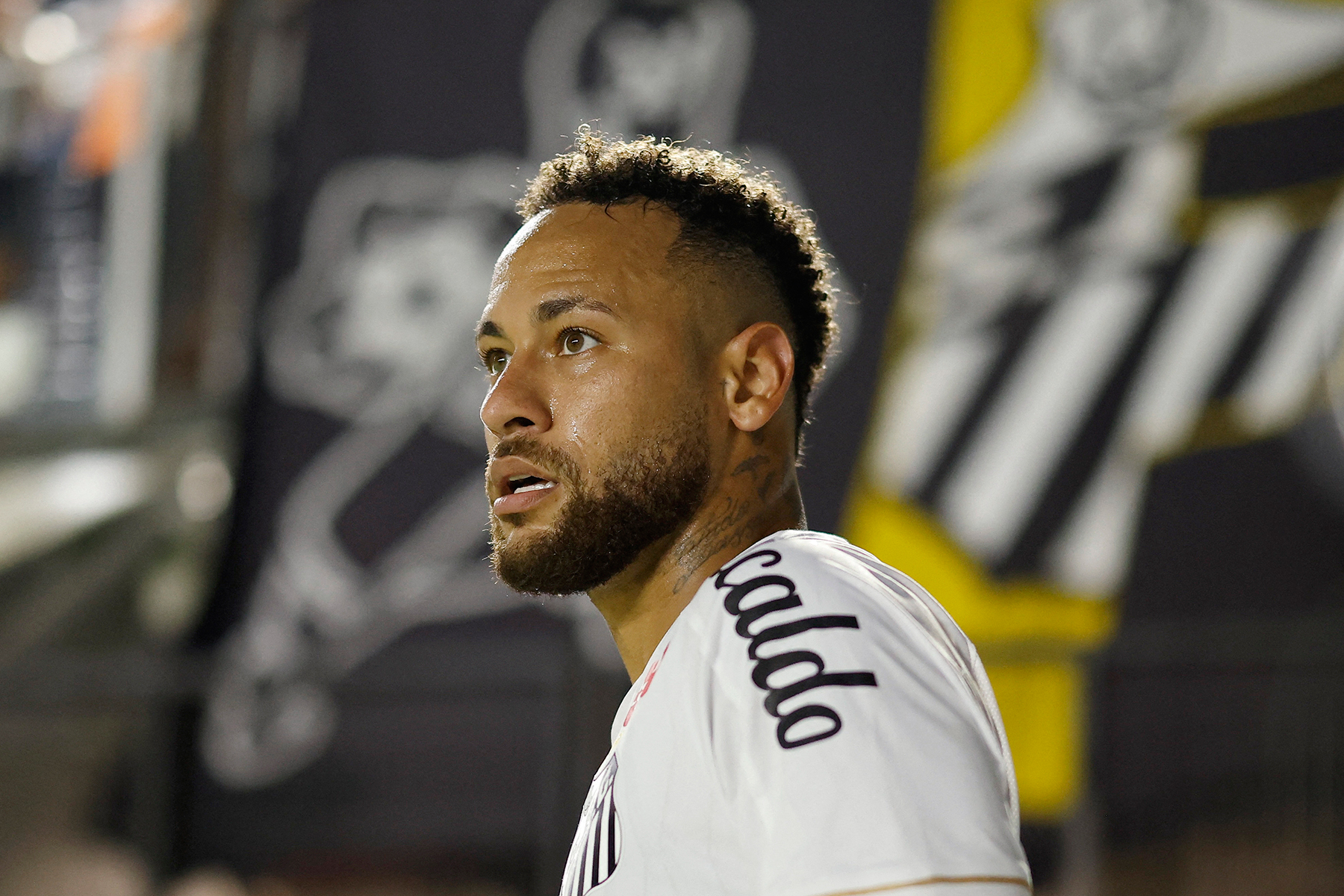 Neymar sonunda isyan etti: Brezilya'da taraftarla yaşadığı kavga konuşuluyor