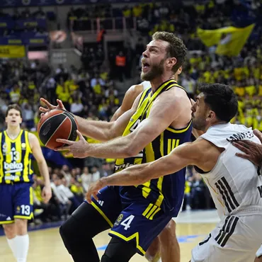 Fenerbahçe Beko, EuroLeague'de play-off'u garantiledi