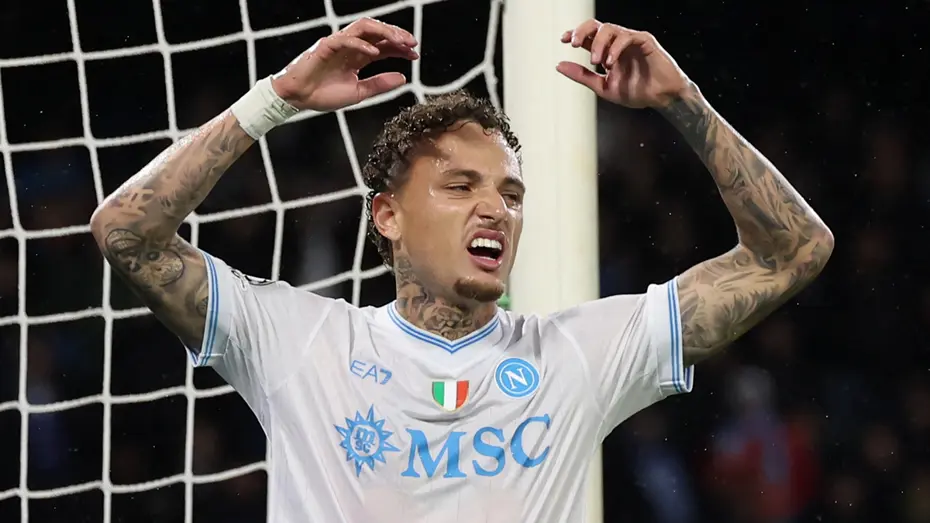 Galatasaray'da transfer suskunluğu bitti, ilk bomba patladı: İstanbul'a geliyor - 2