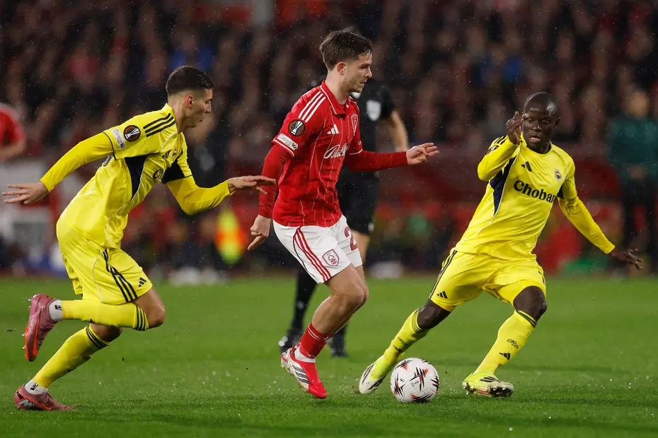 Resmi karar: UEFA'dan Fenerbahçe'ye ceza geldi