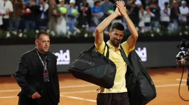 Sakatlıktan dönen Novak Djokovic, Roma Açık'taki ilk maçında elendi