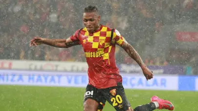 Göztepe'de Romulo'dan sonra Avrupa'ya bir yolcu daha