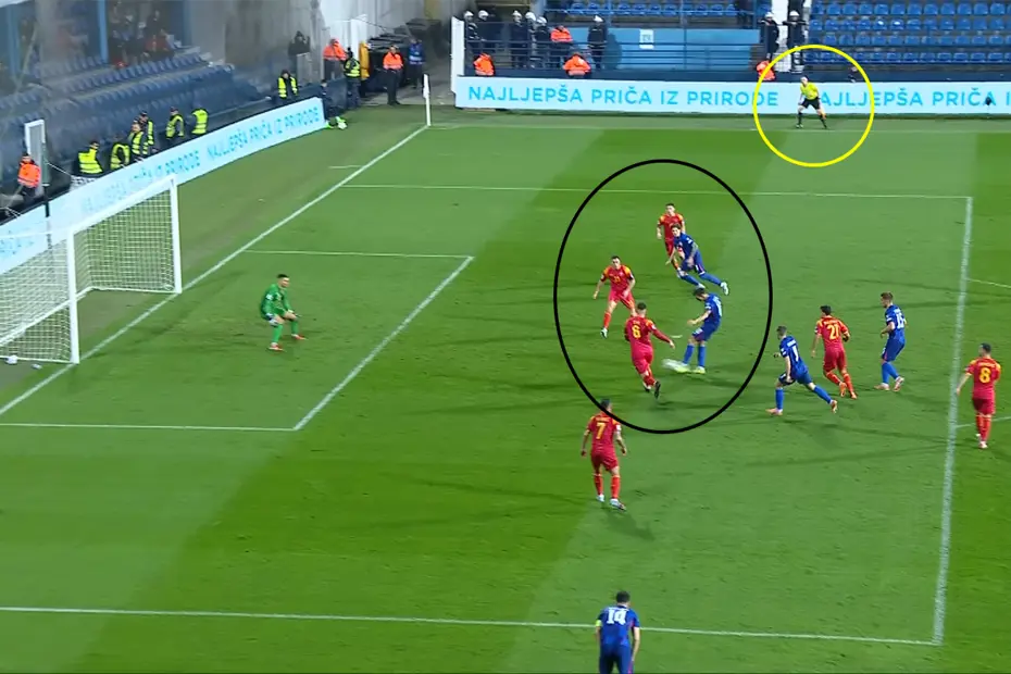 Halil Umut Meler'den Dünya Kupası Elemeleri'nde geceye damga vuran 2 karar - 4