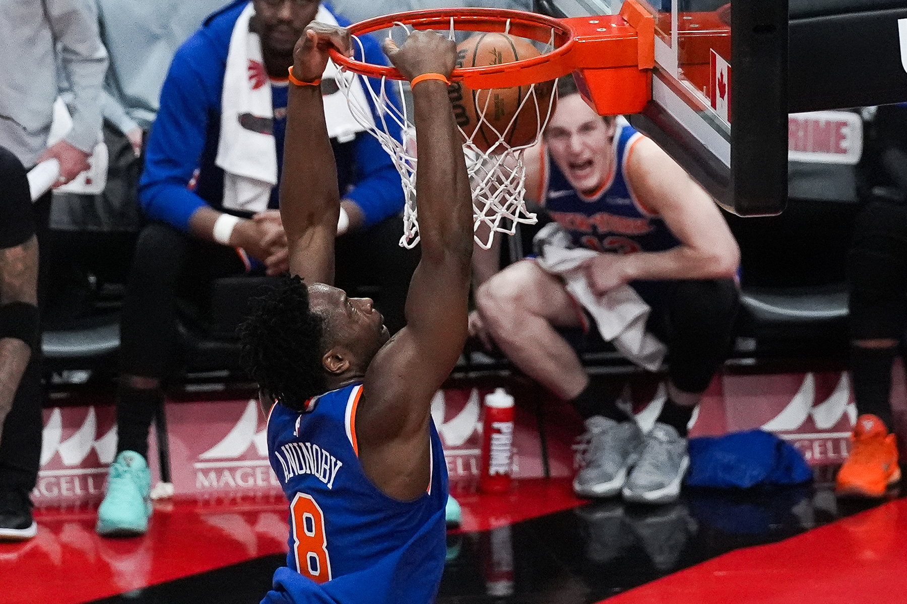 New York Knicks galibiyet serisini evinde sürdürdü
