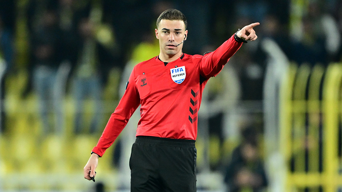 HAKEMİN KARNESİ Deniz Çoban: 14 tane kart hatası var. 11 tane sarı kart hatası yaptı. Bahattin Duran: Maçın yönetimi çok kötü. Çok başarısız. Oyun kontrolü yoktu. Bülent Yıldırım: İzlediğim, gördüğüm maçlar içerisinde en nadir 3 maçtan biri. Susma ve yorum yapmama hakkımı kullanıyorum.