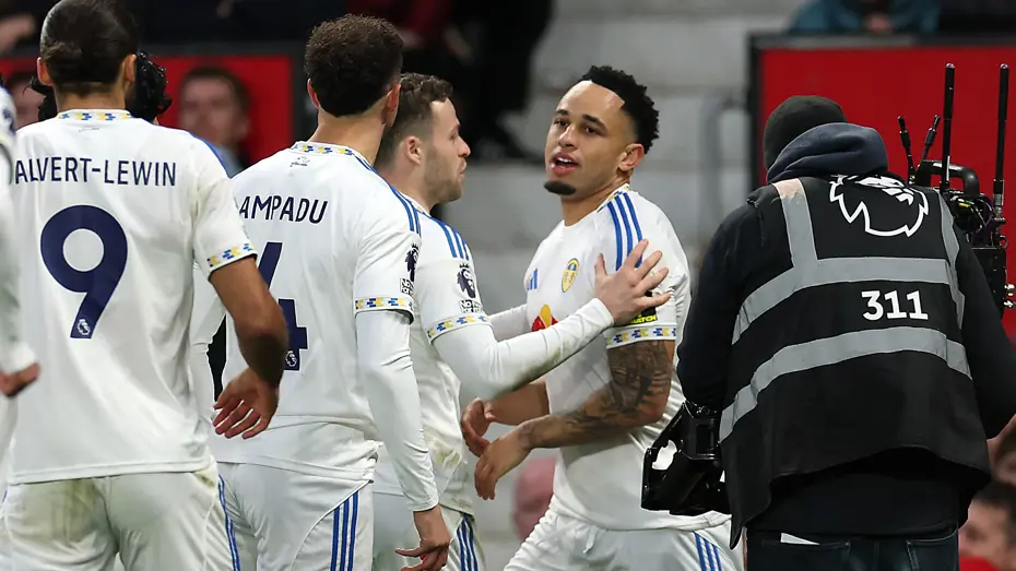 Leeds United, Old Trafford'da 45 yıl sonra bir ilki gerçekleştirdi