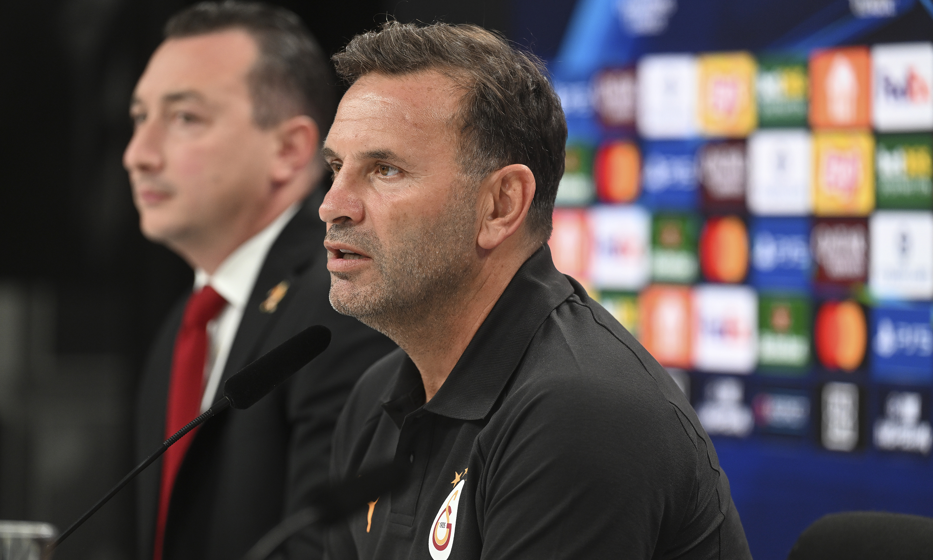 Okan Hoca'dan 'Su Islak' Temalı 11 Açıklaması: Frankfurt Rakip, Top Yuvarlak!
