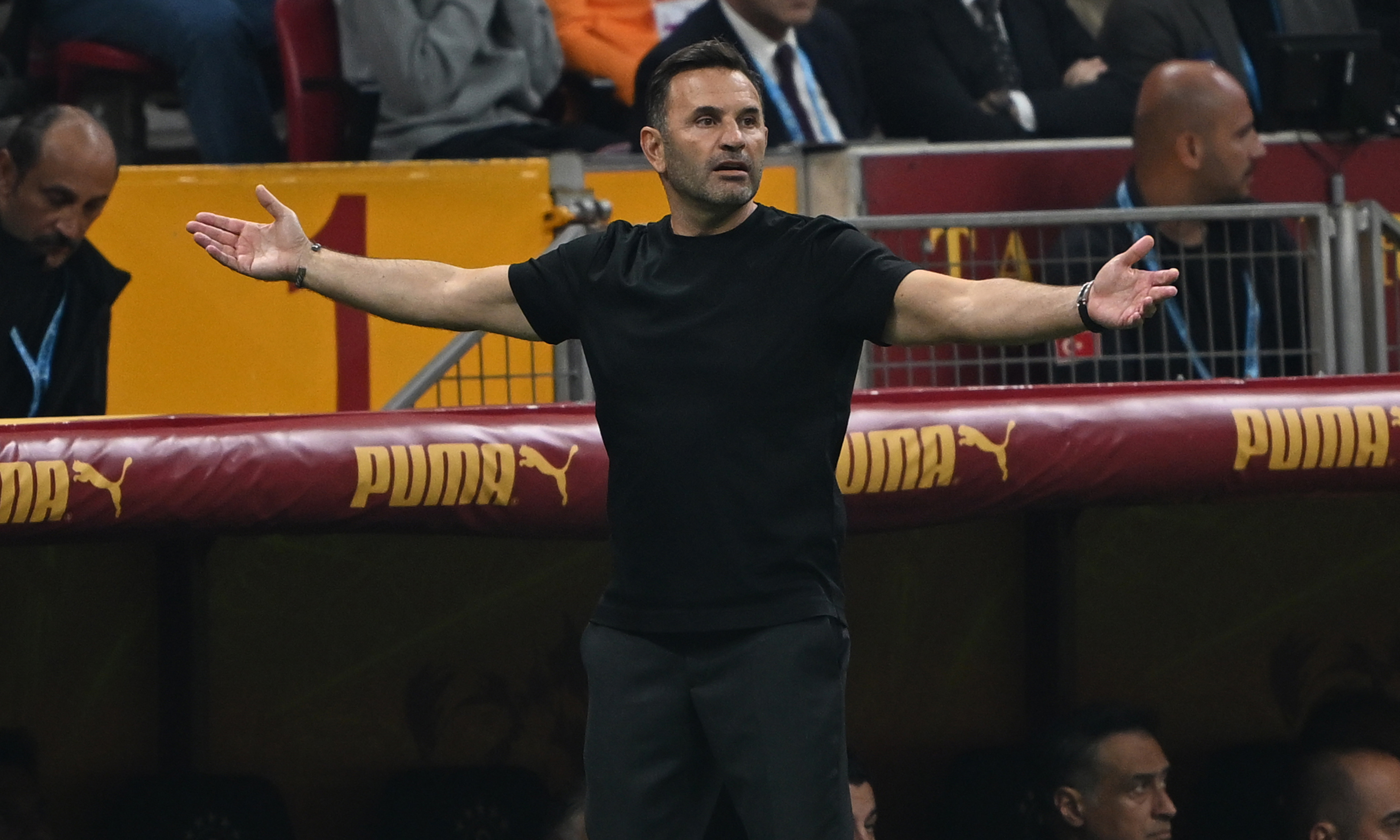 Okan Hoca'dan Hakeme Ayar: 'Bu Arda Kardeşler Değilse, Ruh İkizi Olmalı!'