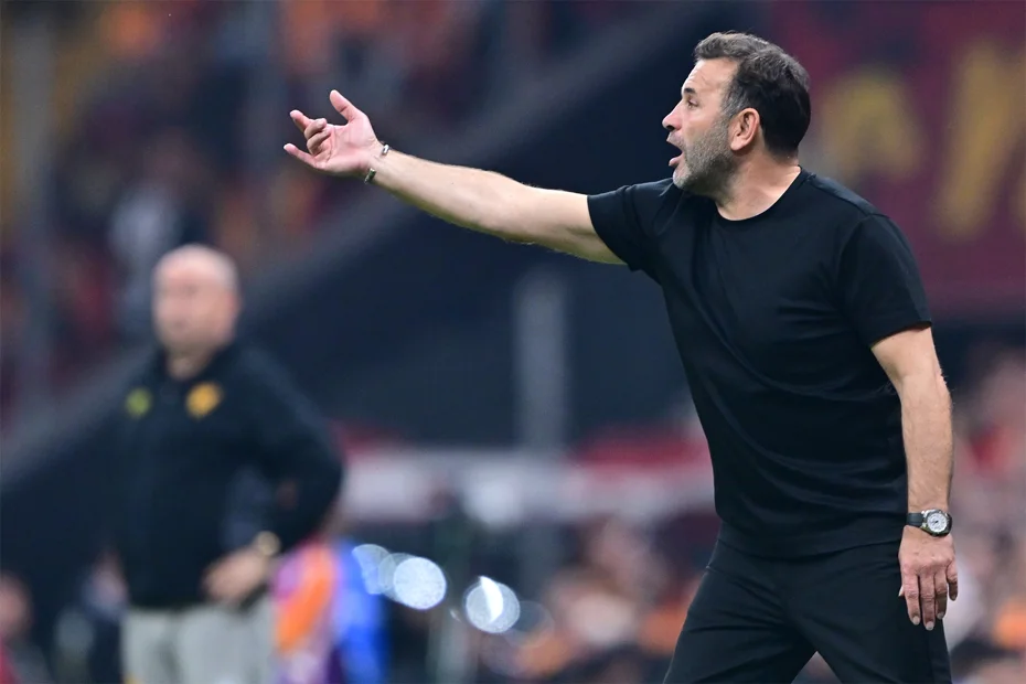 Okan Buruk, Ajax'ın 3 zayıf noktasını ortaya çıkardı: 1 futbolcuyu özel çalıştırdı - 1 Okan Buruk, Ajax'ın 3 zayıf noktasını ortaya çıkardı: 1 futbolcuyu özel çalıştırdı - 1