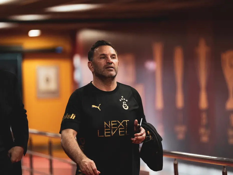 Taraftarlar, Rams Park'a akın etti: Galatasaray'dan binlerce kişi önünde antrenman - 3